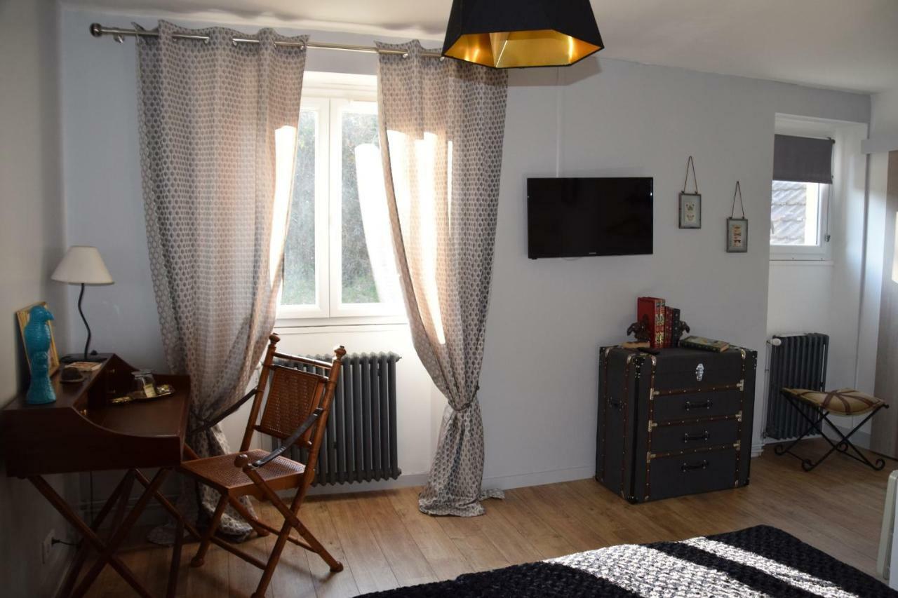Bed and Breakfast La Chabotine Allas-Les-Mines Екстер'єр фото