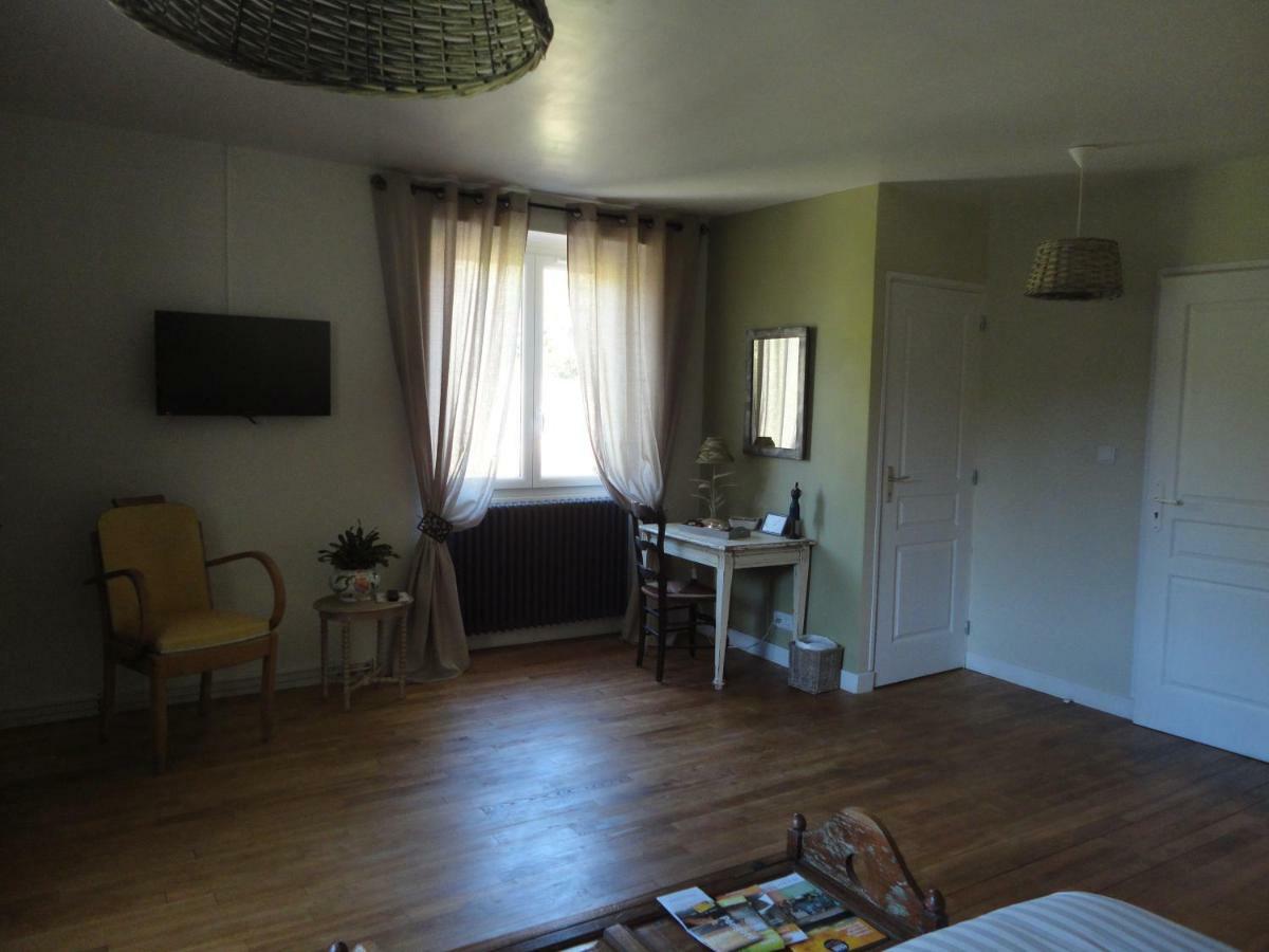 Bed and Breakfast La Chabotine Allas-Les-Mines Екстер'єр фото