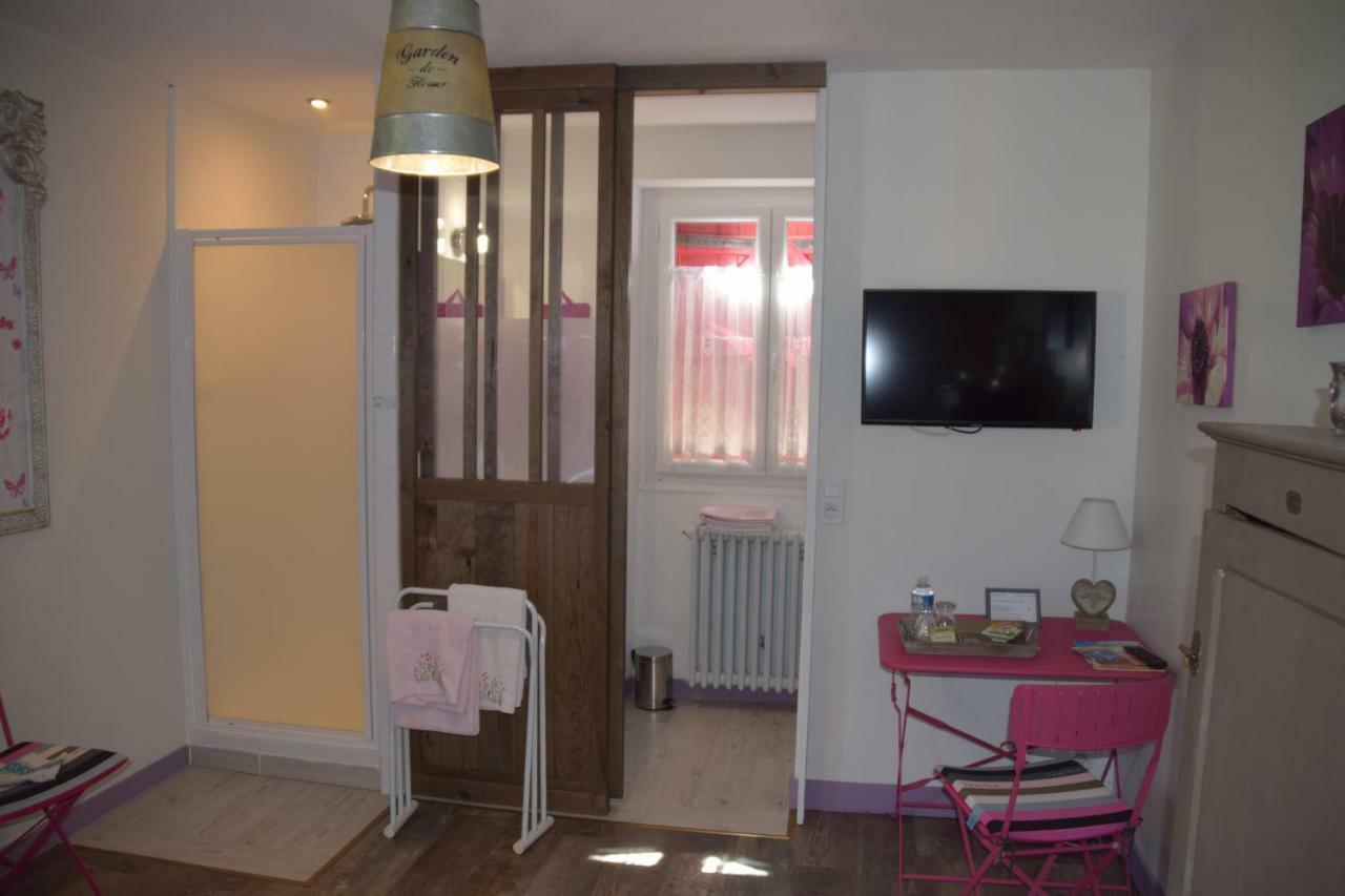 Bed and Breakfast La Chabotine Allas-Les-Mines Екстер'єр фото